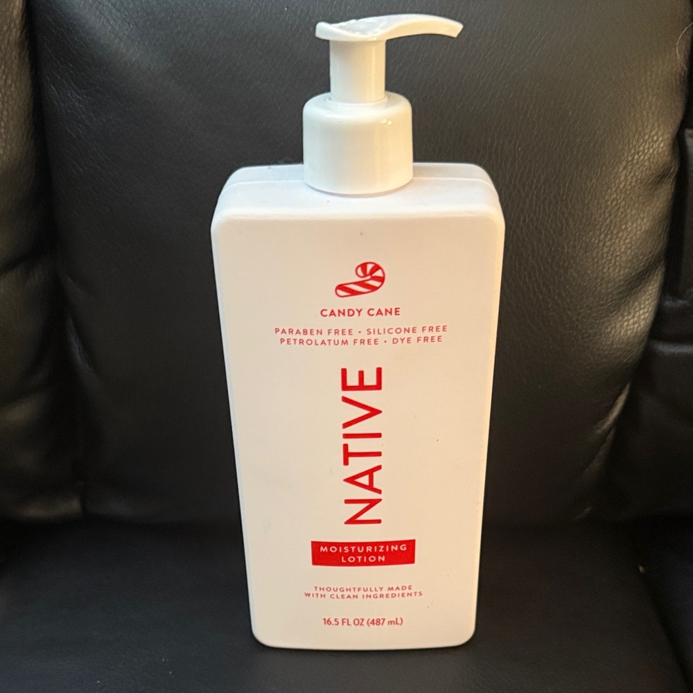 Native Candy Cane Scented Lotion - Red and White